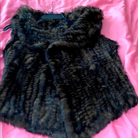 Real Rabbit Fur Vest - Picture 5 of 7